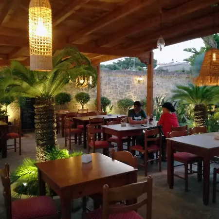 アパートホテル パリ *